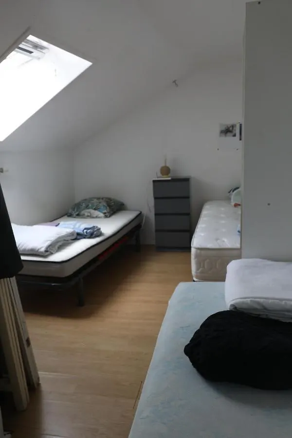 Appartement Spacieux Lille 15 Hostel